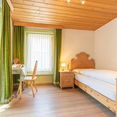 Hotel Alpina Zernez Exteriör bild