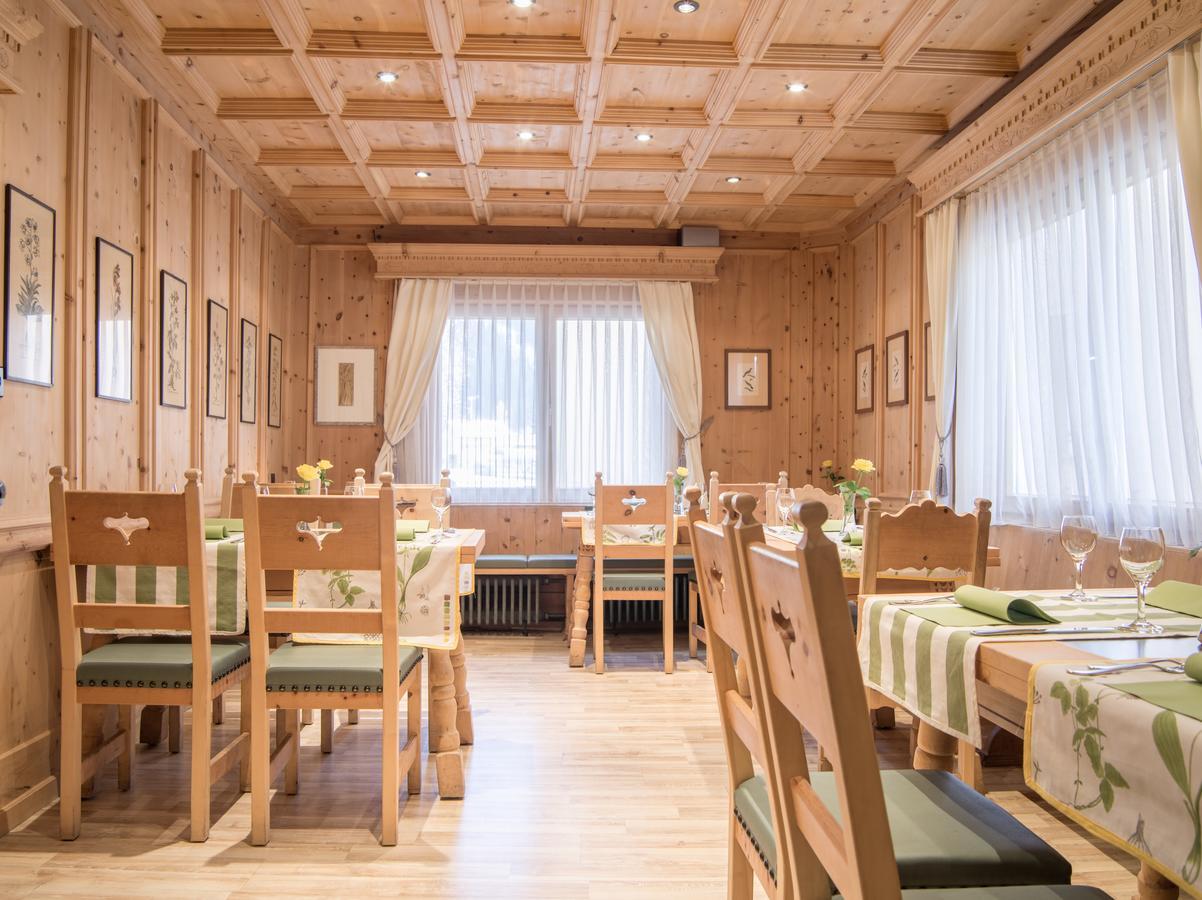 Hotel Alpina Zernez Exteriör bild
